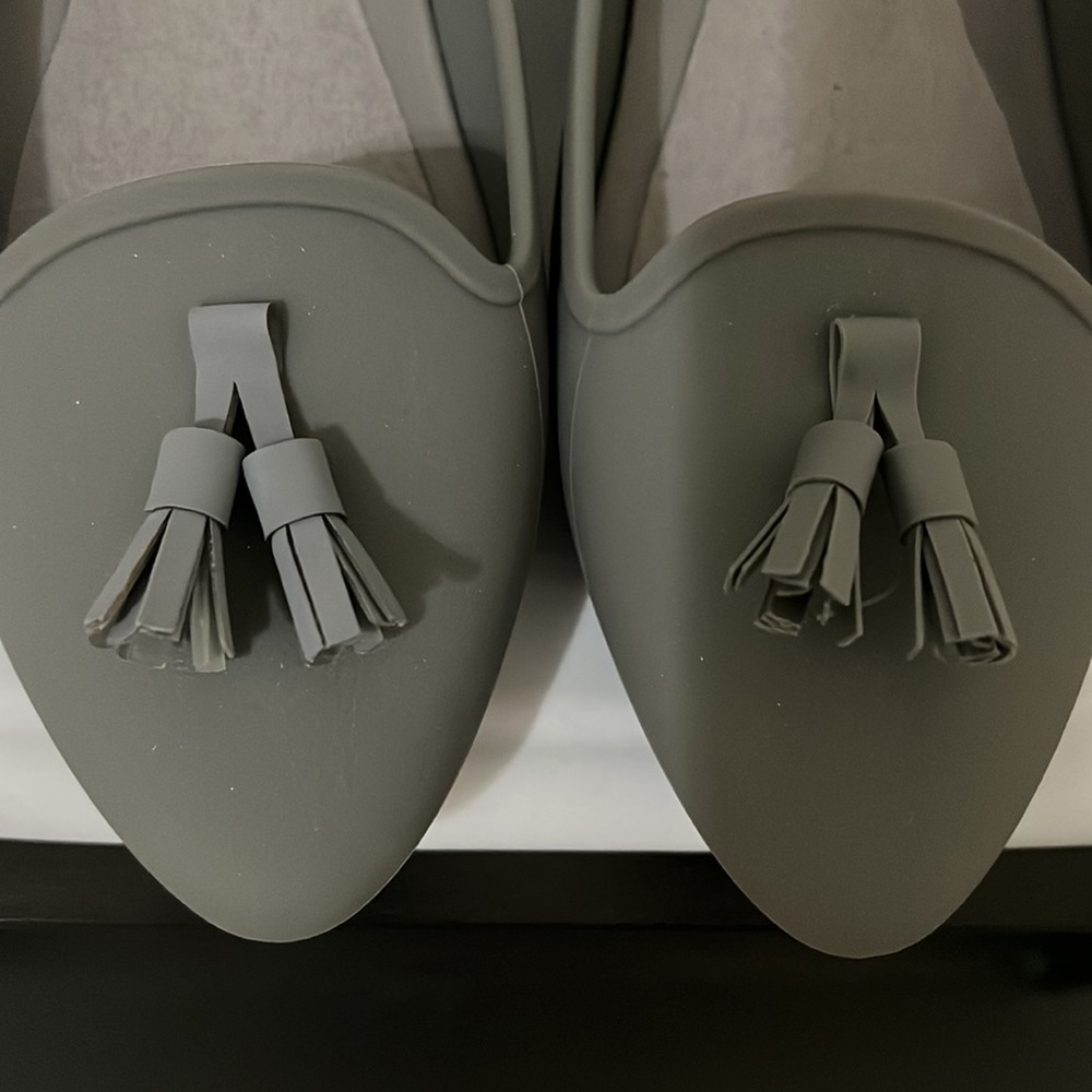 Crocs Flats - Picture 2 of 6